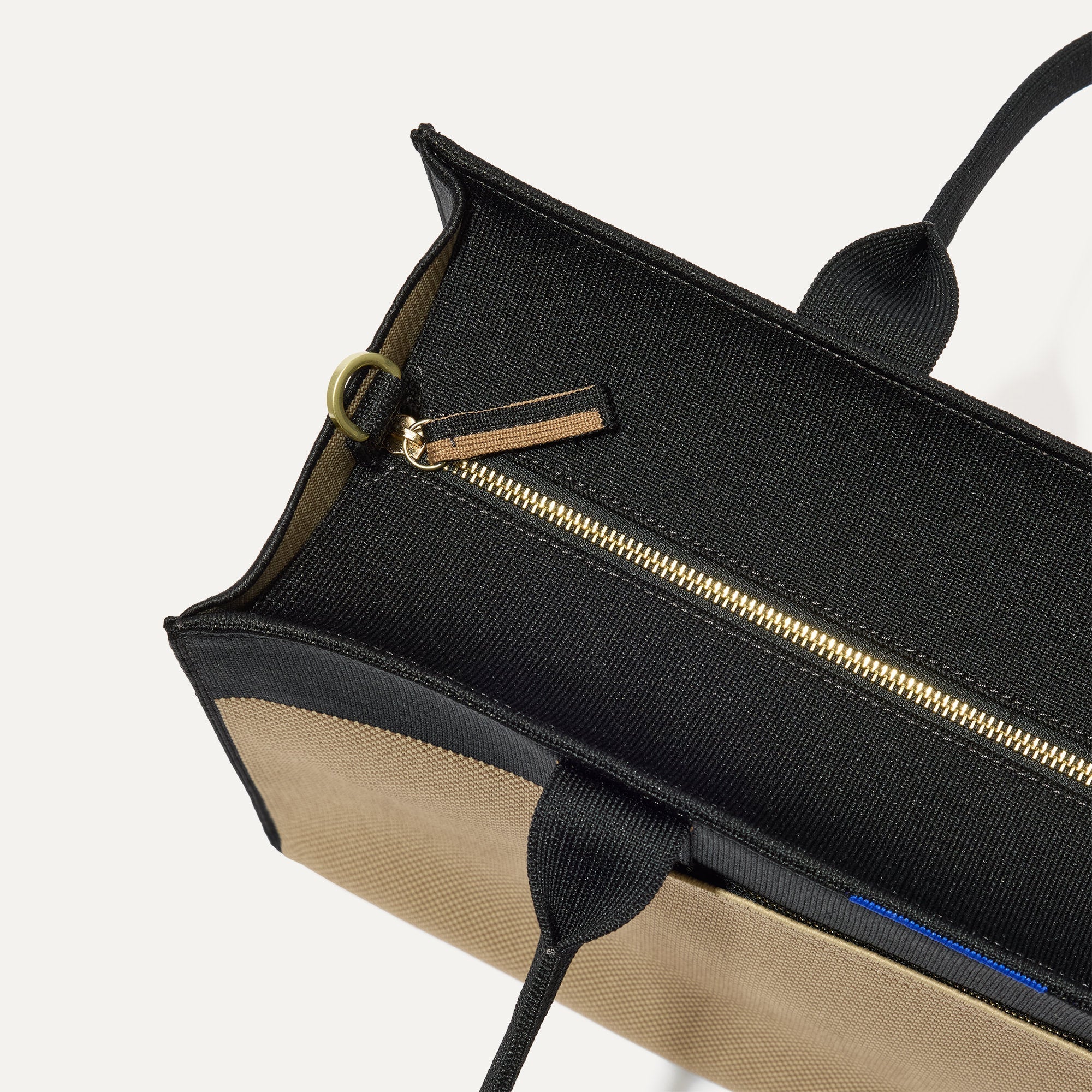 The Classic Tote - Tiramisu